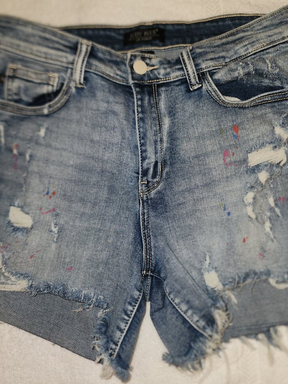 Judy Blue Distressed Denim Shorts JB15245LT – Waist 30 – 4” Inseam – RN 116380